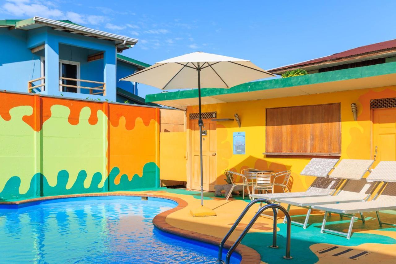 Hotel Boutique La Casa De Las Flores Cahuita Bagian luar foto